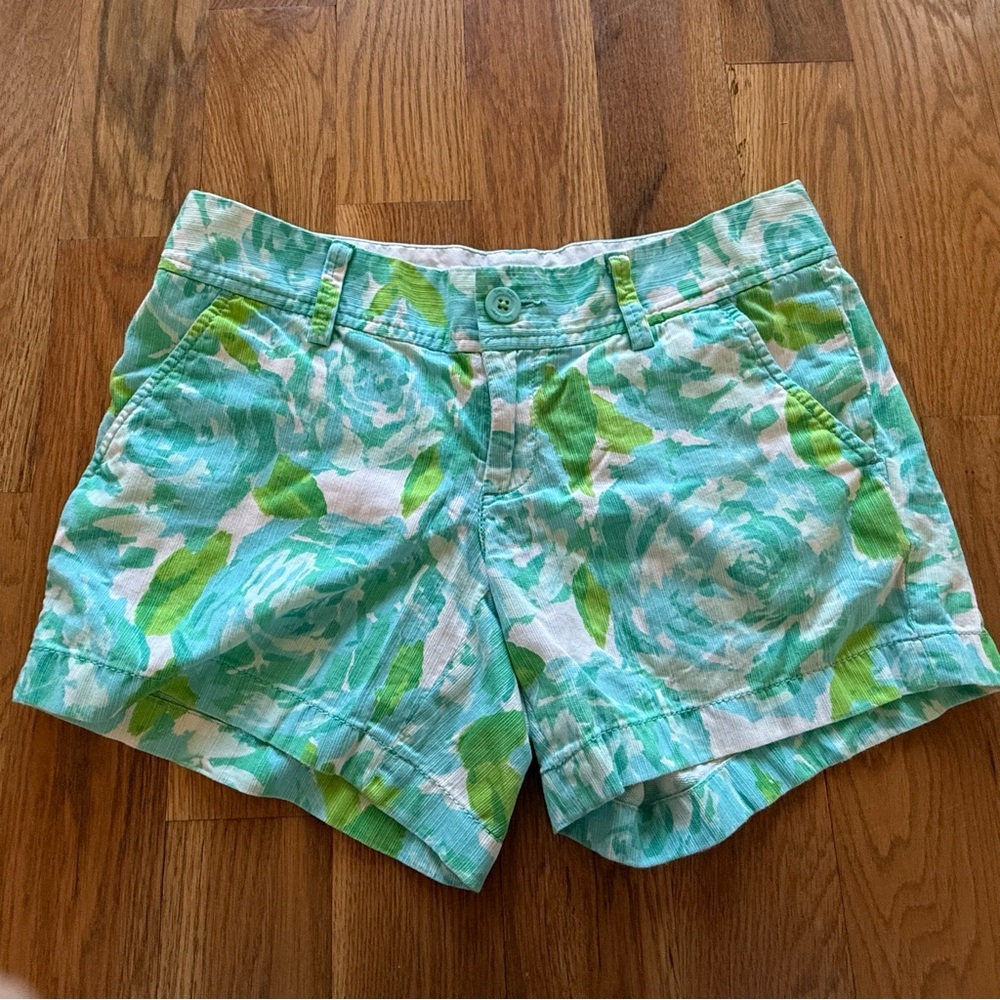 Lilly Pulitzer Callahan Blue Green Rose  Women's Shorts - Size 2